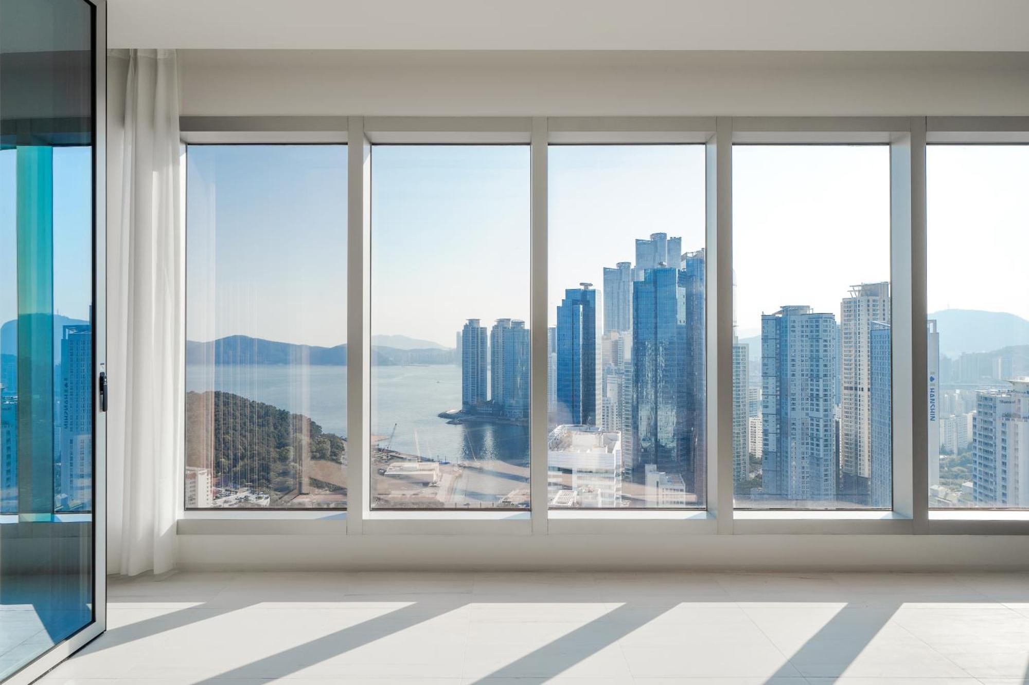Le Collective Haeundae Paragraf Busan Bilik gambar